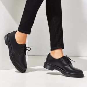 Dr. Martens 1461 Mono Oxford Shoe Womens 9 Mens 8 Smooth Leather Black